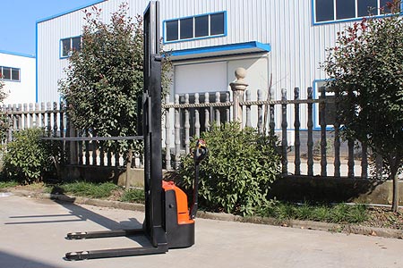 Weak Lifting Fault Of Straddle Stacker Step-by-step Troubleshooting