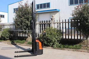 Weak Lifting Fault Of Straddle Stacker Step-by-step Troubleshooting