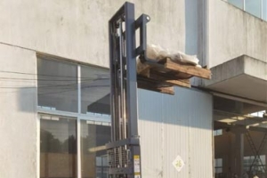 Rough Terrain Stacker Manufacturer | Custom Outdoor Electric Stacker