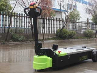 How Much Does A Full Electric Tow Tractor Cost? 2026 Factory Price List