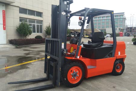 Is 4WD Rough Terrain Forklift Easy To Maintain? Modular Service Breakdown