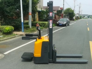 How Much Is A Stand-on Counterbalance Stacker | 2026 Factory Price List
