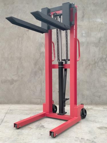 Pallet Stacker Maintenance