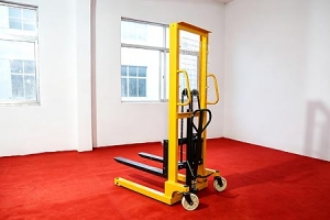 on Manual Hydraulic Stacker Specs | Customizable pallet trolley dimensions