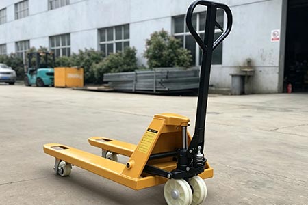 Pallet Truck Assembly
