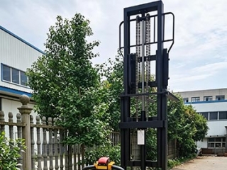 Daily / Weekly / Monthly Care Checklist For Walk-behind Counterbalance Stacker
