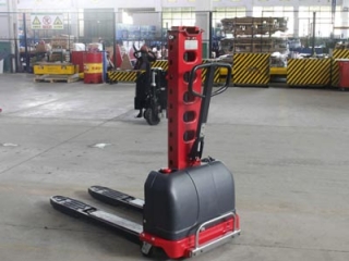 Differences Between Full Electric & Semi Electric Self-loading Stacker Compariso