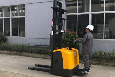Stand-On Electric Stacker