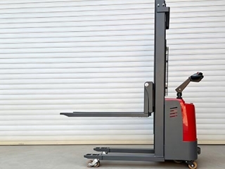 Stand-on Electric Double Pallet Stacker | Full Performance Parameter List