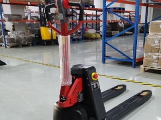 Export-ready CE Electric Pallet Truck For 1600–1800mm Narrow Aisle Operation