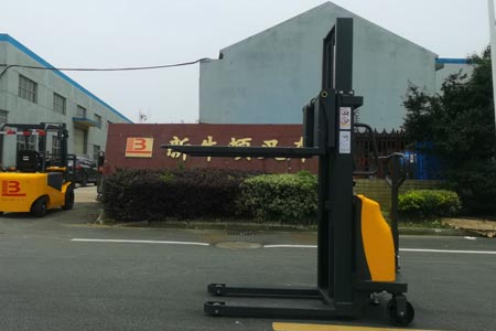 Pallet Stacker Preventive Maintenance