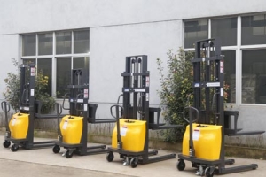 How To Extend Battery Service Life For Semi-electric Stacker Trucks, 2026 Guide