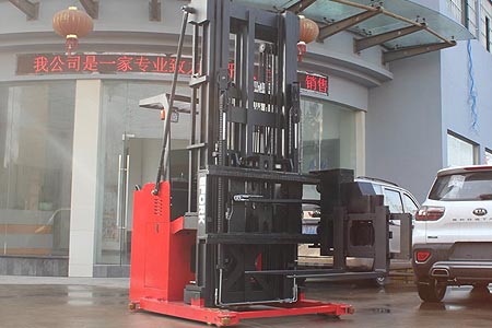 Narrow aisle three‑way forklift