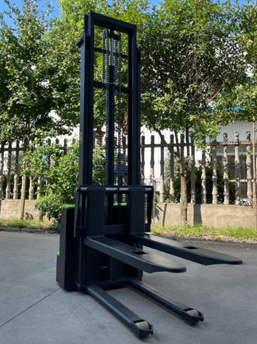 Walk‑behind electric stacker