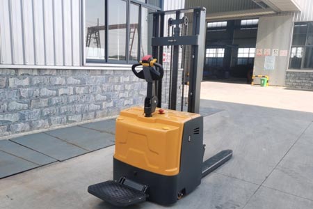 Latest Price of Stand‑on Full‑Electric Stacker: 2026 Quotation Guide