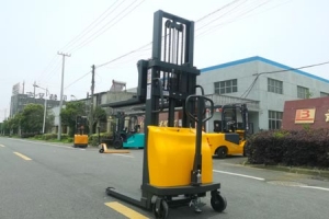 Semi‑Electric Stacker: Standard Operating Steps for Warehouse Handling