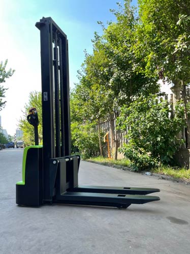 2 ton walk-behind stacker
