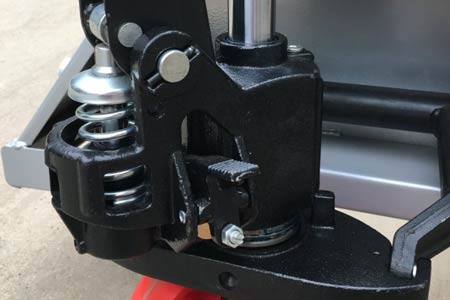 Hand pallet truck