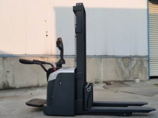 Stand‑On Double Pallet Stacker | Custom Full‑Electric Stacker Solution