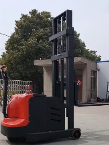 Forklift manufacturer