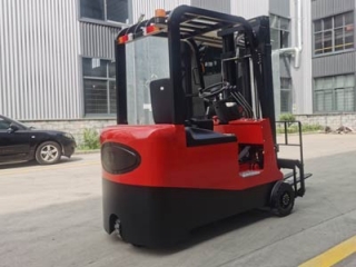 Does 3‑Wheel Full‑Electric Forklift Tend To Tip Over