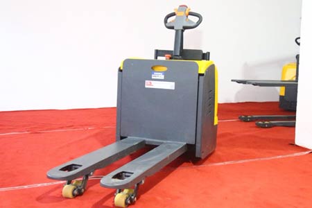 Electric pallet jack selection