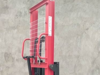 1 Ton Manual Hydraulic Stacker Wholesale | Main Selection Factors