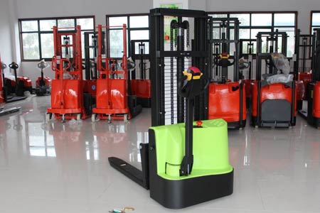 Walkie Electric Stacker