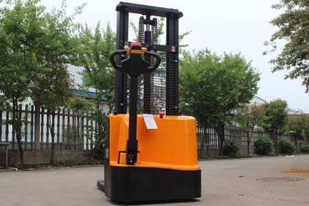 Small Electric Stacker In Stock
