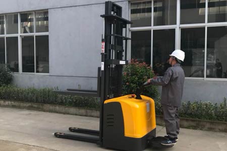 Electric Double Pallet Stacker