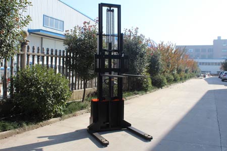 3 Hydraulic Maintenance Tips for Walk-behind Straddle Full Electric Stacker