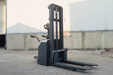 Get Free Quotation & Check Market Price of Stand-on Electric Stacker