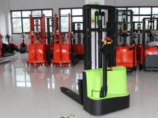 In-Stock Walk-behind Electric Stacker, Compact Full Electric Walk-behind Stacker