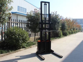 3 Hydraulic Maintenance Tips for Walk-behind Straddle Full Electric Stacker