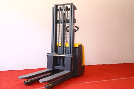 Stand-on full electric stacker