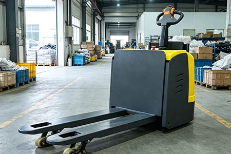 Pallet truck for medium and small warehouse