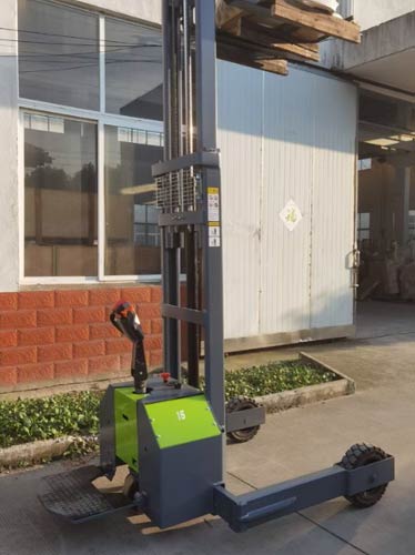 Rough Terrain Electric Stacker Solves Wheel Stuck Issues on Outdoor Sites