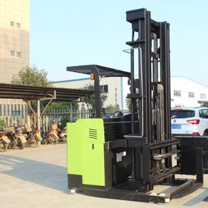 High-level Stacking Safety Notes for Electric Three-way Forklift