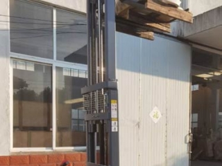 Rough Terrain Electric Stacker Solves Wheel Stuck Issues on Outdoor Sites