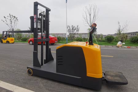 Counterbalance stacker brands