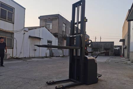 Bulk purchase of stackers