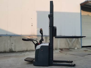 Wholesale Guide | Source Factory Purchase of Ride-on Electric Stacker