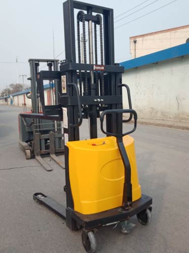 Portable semi electric stacker