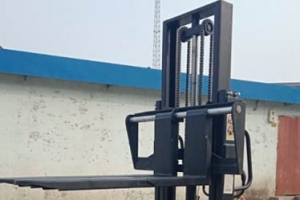 Portable Semi-electric Stacker, Pros and Cons of Semi-electric Stacker