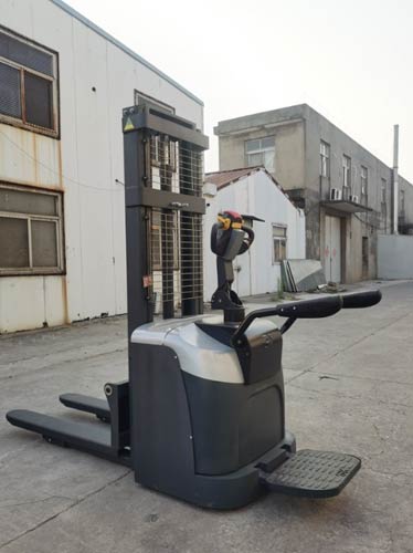 Stand-on electric stacker