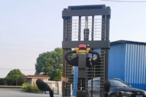 Stand-on Warehouse Stacker: Racking Matching & Core Strengths