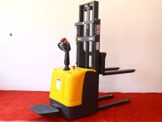Stand-on Electric Double Pallet Stacker Quotation Tips, Avoid Pricing Pitfalls
