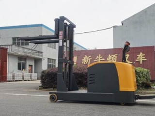 Legless Stand-on Counterbalance Stacker Minimum Stacking Aisle Parameter Guide