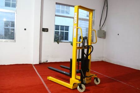 Narrow Aisle Warehouse Stacker