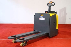 Stand-on vs Walk-behind Electric Pallet Truck Comparison